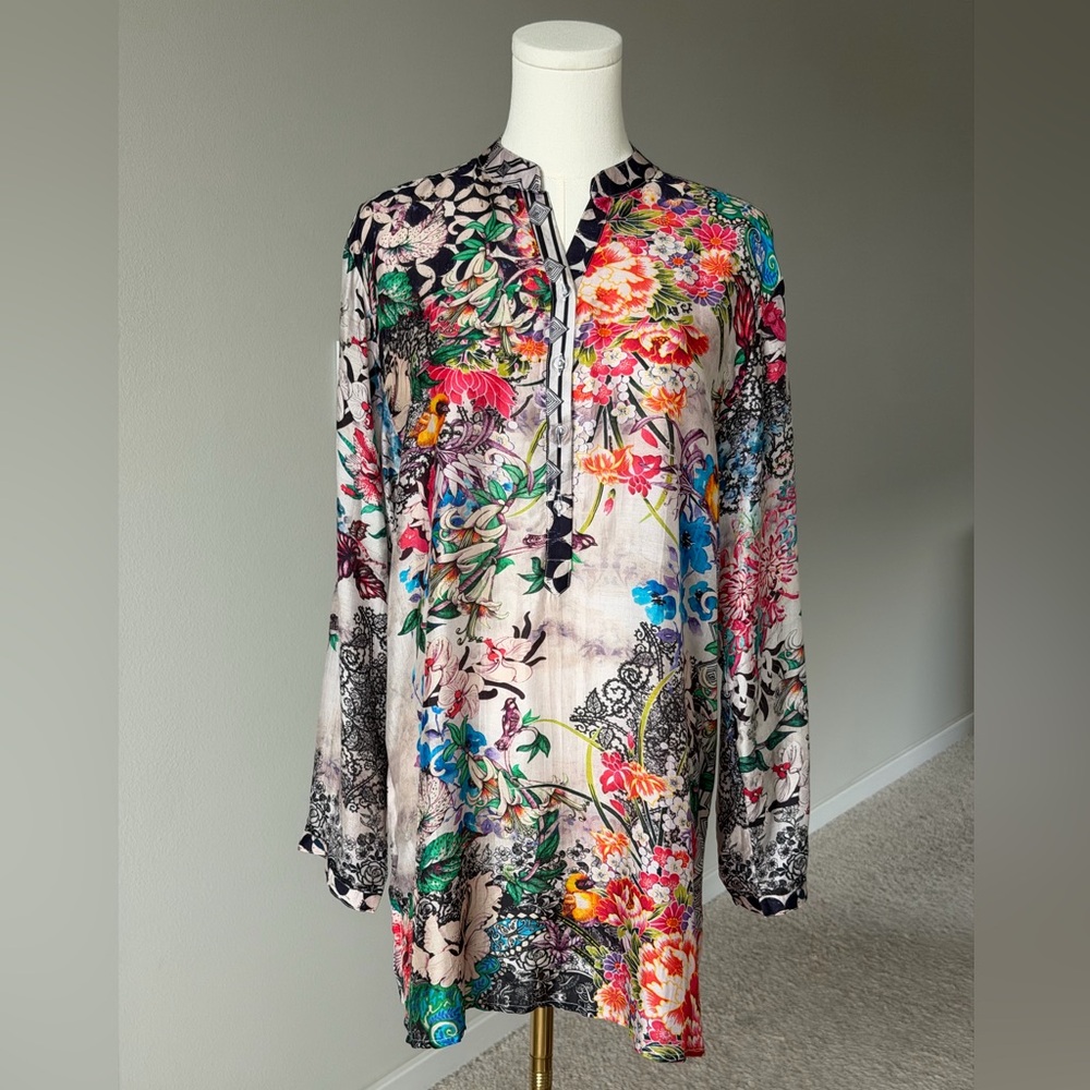Cienna Floral & Botanical Print Birds Roll-Up Sleeves V-Neck Henley Shirt /Tunic
